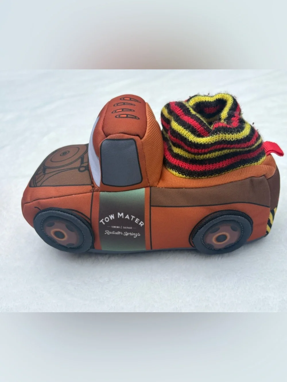 Disney Pixar Cars Boys Girls Slippers 9-10 Lightning McQueen Mater Pre-owned